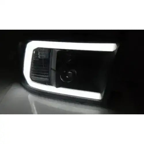 Frontlykter Dodge Ram 09-18 Tube Light Black