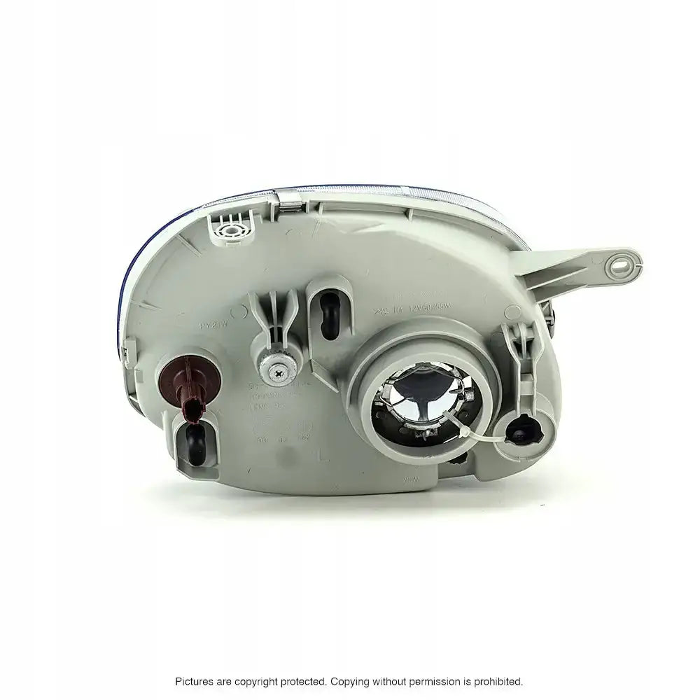 Headlamp bakside av Hyundai Atos 98-02 billykt med synlige koblinger og festeanordninger.