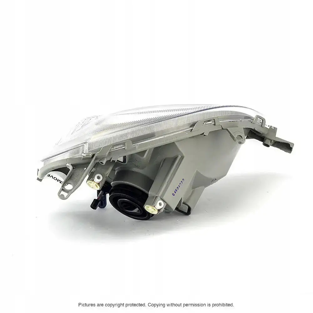 Frontlykter Toyota Yaris 99-03 H4 - 6