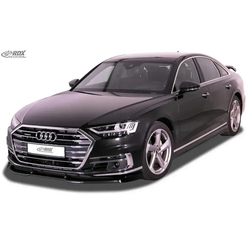 Frontspoiler Audi A8 D5 F8 med store aluminiumfelger og krom grill sett forfra mot lys bakgrunn.