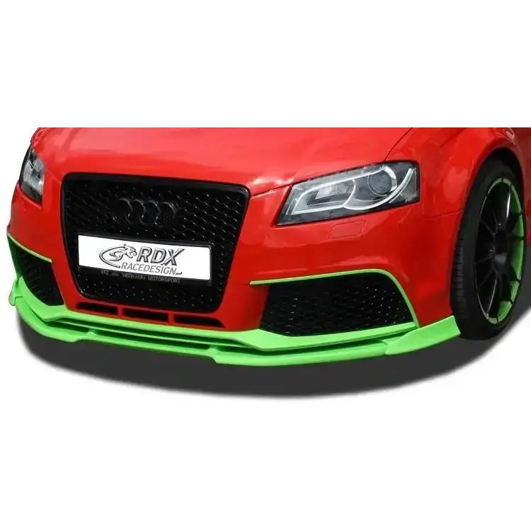 Frontleppe Audi RS3 11-12 med grønne detaljer på spoiler og svart grill, sett skrått forfra.
