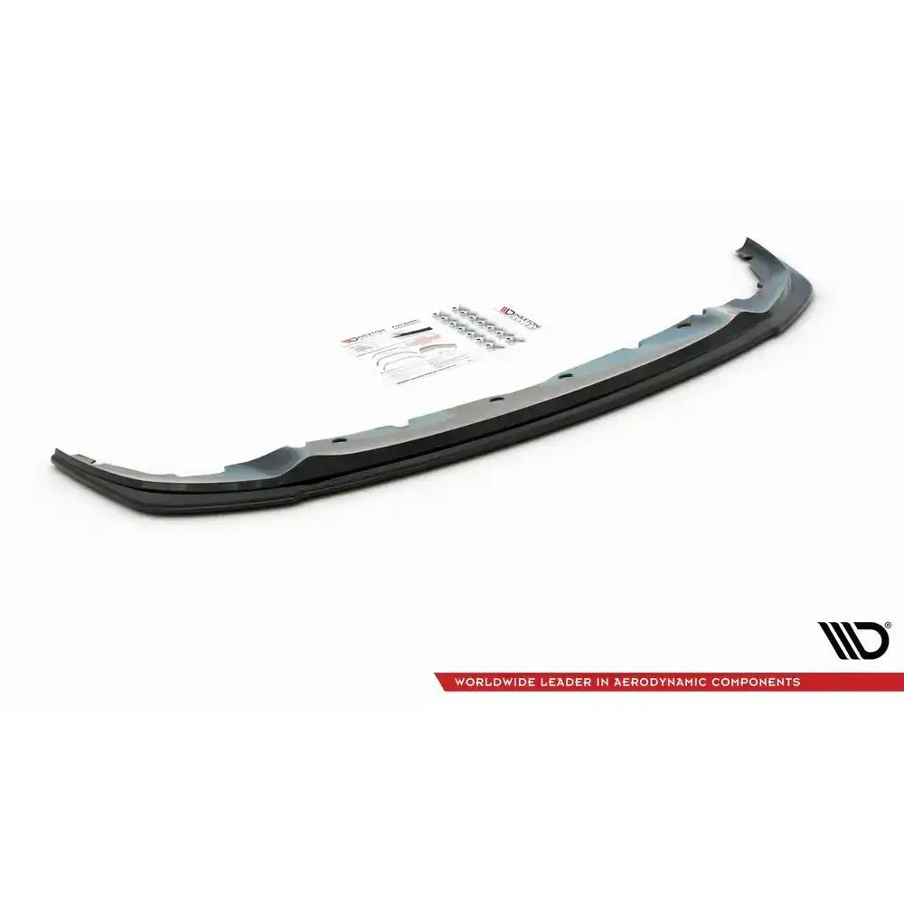 Front splitter til Bmw 1 F40 M-Pack med monteringsutstyr og instruksjoner på hvit bakgrunn.