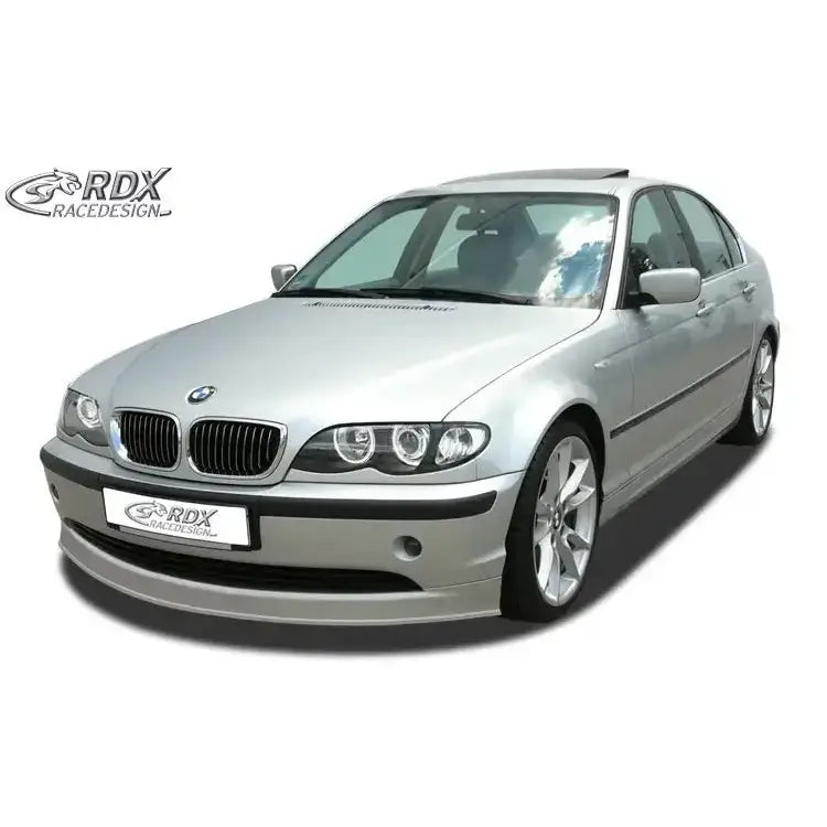 Frontspoiler til BMW 3 serie E46 Facelift 03-06 vist skrått forfra med markerte detaljer.