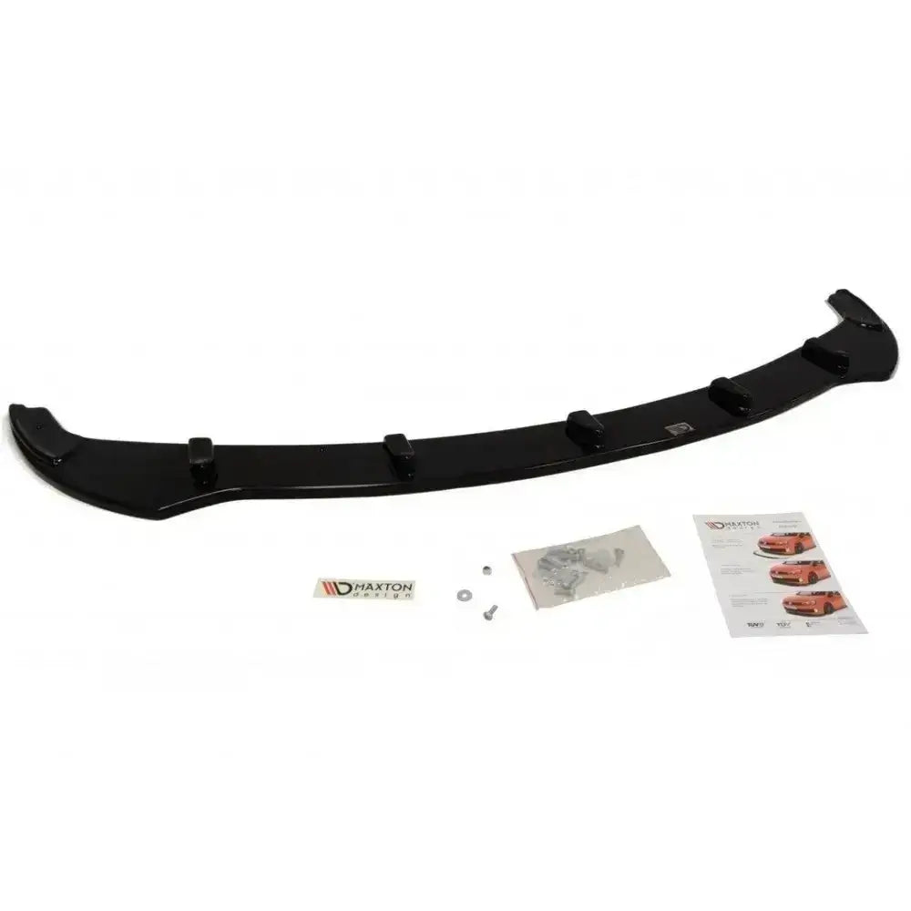 Frontspoiler til BMW 5 E60/E61 facelift, sort plast med monteringssett og instrukser sett ovenfra.
