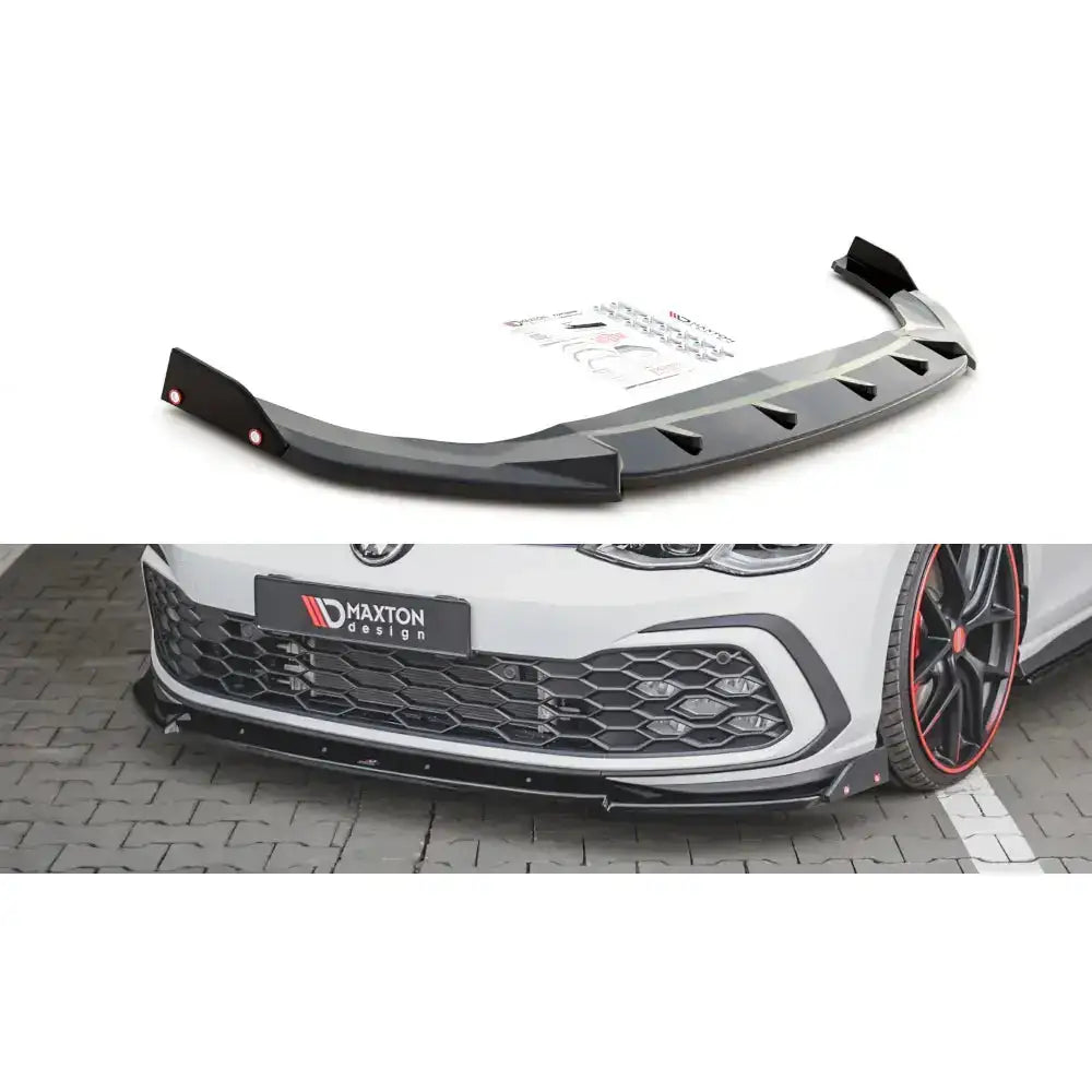 Frontleppe til Volkswagen Golf 8 GTI V.3, sort plast med flaps, vist alene og montert på bilfront.