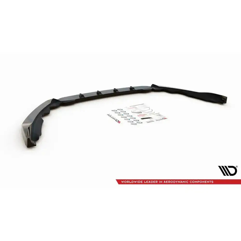 Front splitter til Ford Mondeo Mk5, sort plast med monteringsutstyr og instruksjoner på hvit bakgrunn.