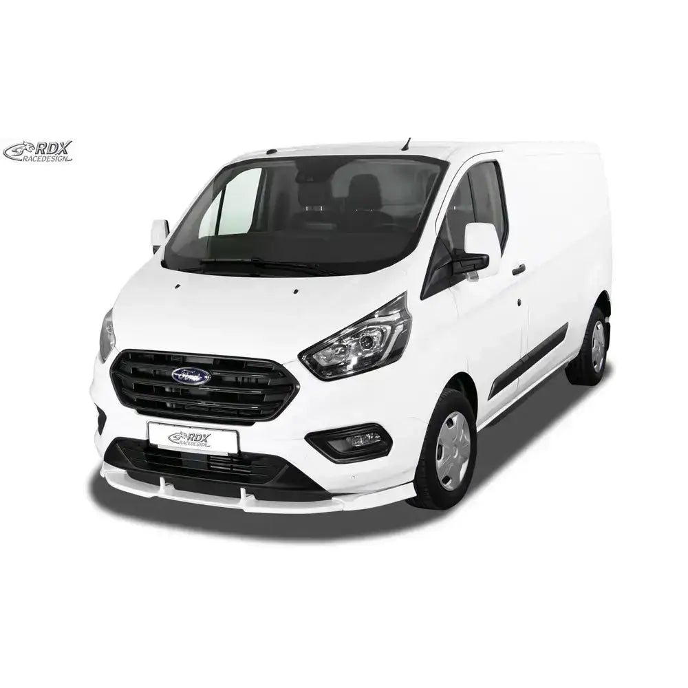 Frontspoiler på Ford Transit Custom MK7 18- med sort grill og svarte detaljer, sett skrått forfra.