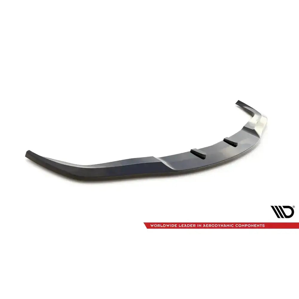 Front splitter til Infiniti G37 Coupe 09-13 i sort blank finish med markerte kanter og tre forsterkninger.