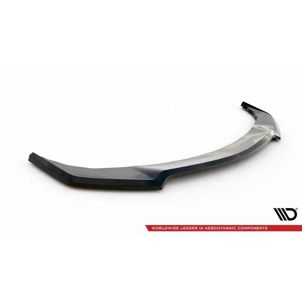 Front splitter Infiniti Q50 13-16 S Mk1 V.1 svart spoiler sett skrått ovenfra mot hvit bakgrunn.