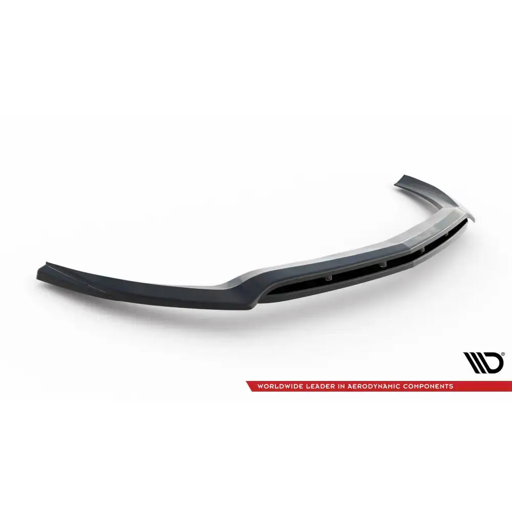 Front splitter til Mercedes-Benz CLS C218 Facelift med aerodynamisk design og markert kant, sett ovenfra.