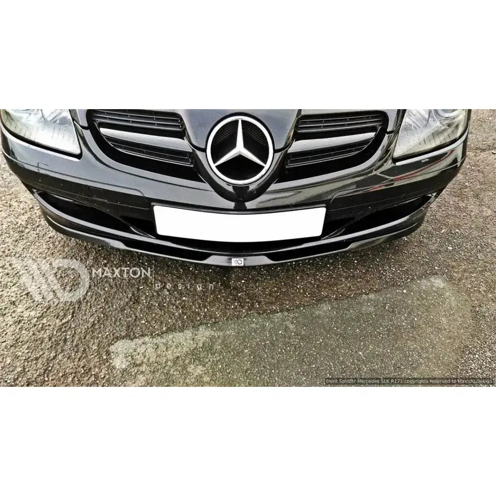 Frontsplitter til Mercedes SLK R171, sort glanset plast montert under støtfanger, sett forfra.