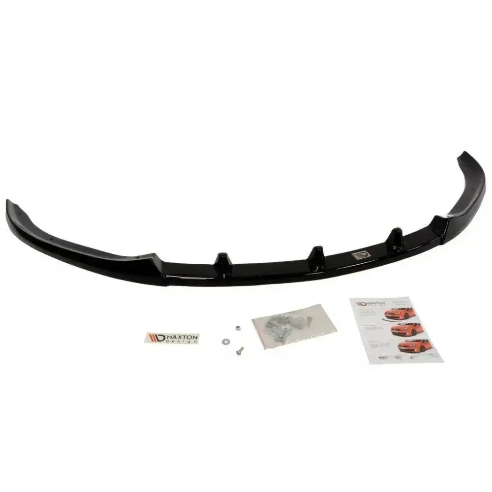Frontsplitter til Opel Insignia Opc Line Nurburg med monteringsutstyr og instruksjon sett ovenfra.