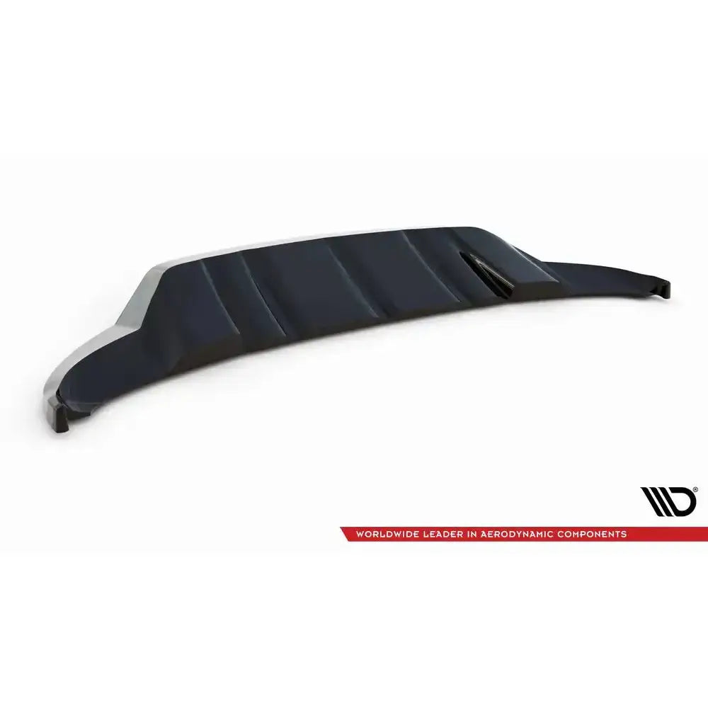 Frontspoiler til Porsche Cayenne Mk2 10-14 med markerte ribber og åpning, sett skrått ovenfra.