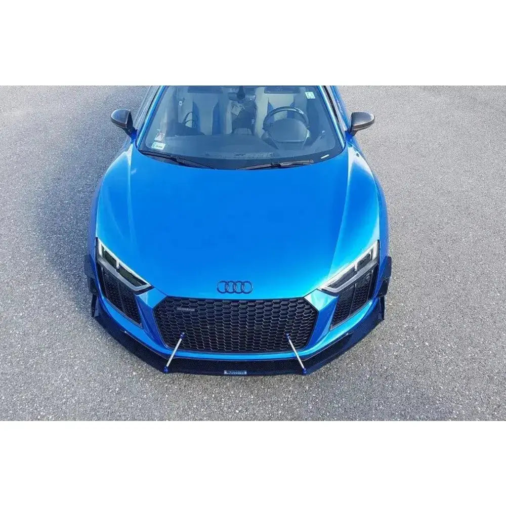Frontleppe Racing Audi R8 Mk2 sett ovenfra med svart frontgrill og aerodynamisk splitter på asfalt.
