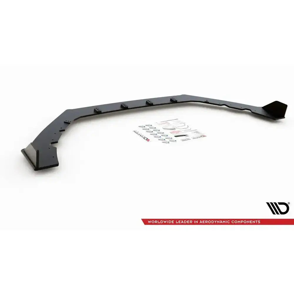 Frontspoiler Racing Durability V.2 til Ford Focus RS Mk3 med monteringsdeler sett fra skrå vinkel.