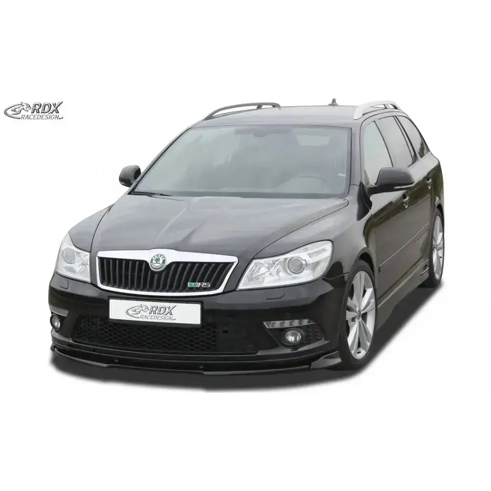 Front lip på Skoda Octavia 2 RS Facelift 1Z 08-, svart stasjonsvogn sett forfra mot venstre.