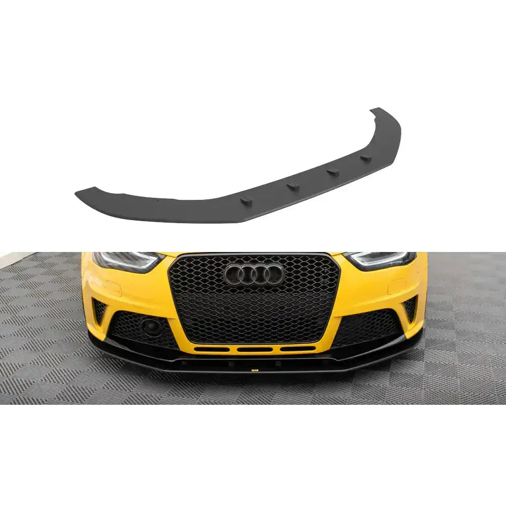 Frontleppe Street Pro Audi RS4 B8 matt svart plast montert under frontfanger på gul bil.