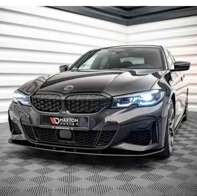 Frontleppe på BMW 3 G20 Street Pro M-Pack vist forfra med LED-lykter og sportslig grill.