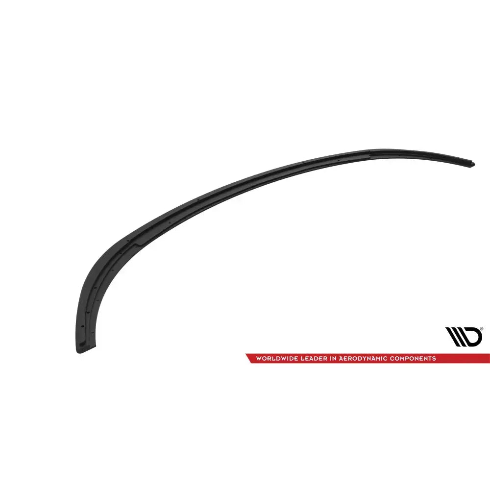 Front splitter til Street Pro Ford Fiesta ST Mk6, sort buet plastdel vist fra skrå vinkel.