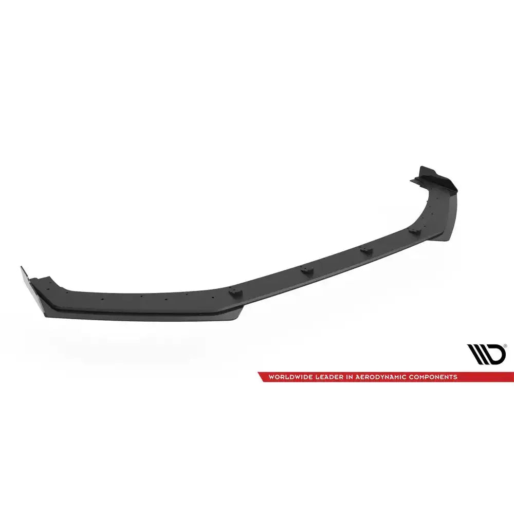 Front splitter Street Pro V.1 med flaps for Hyundai I20 N Mk3 sett fra skrå vinkel mot hvit bakgrunn.