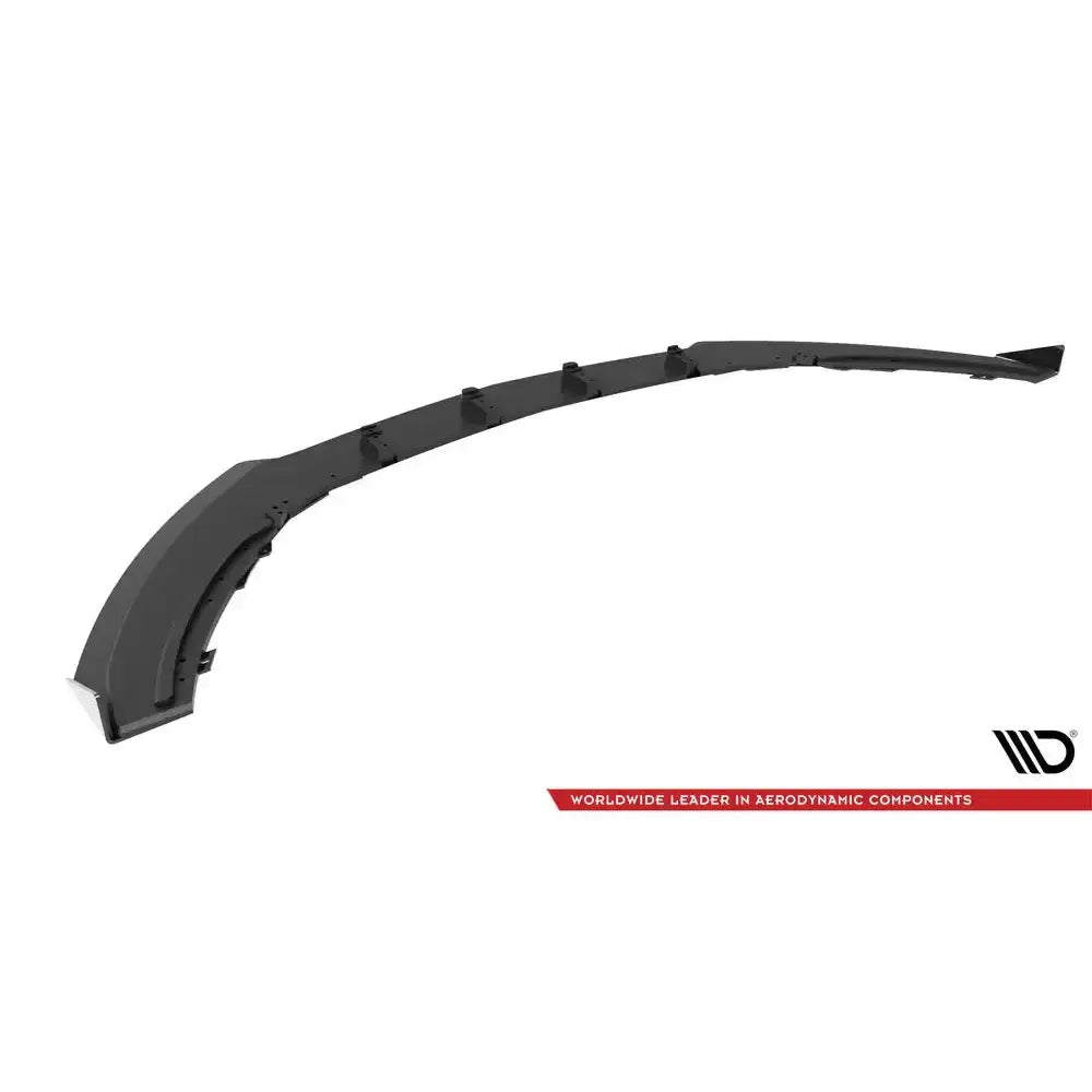 Frontleppe Street Pro V.1 med flaps til Opel Astra GTC, vist fra skrå vinkel mot hvit bakgrunn.