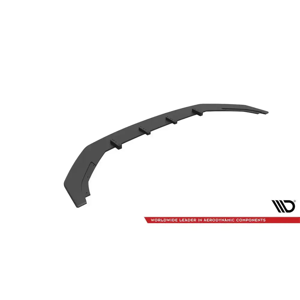 Front splitter Street Pro V.2 for Volkswagen Golf R Mk7, sort plast med rød logo, sett skrått ovenfra.