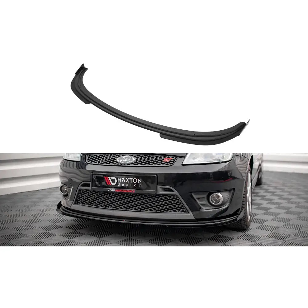 Frontleppe Street Pro V1 med flaps til Ford Fiesta ST Mk6, sort plast med matt finish, montert på bil.