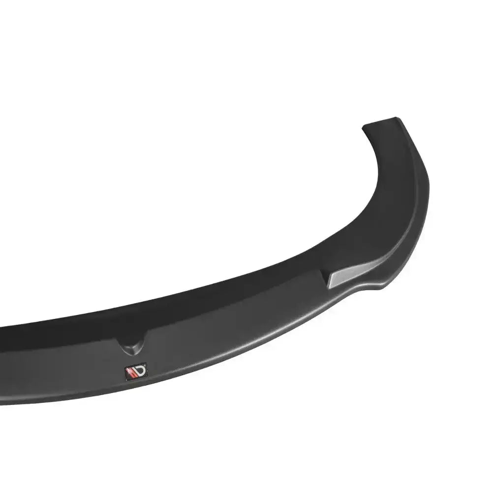 Frontspoiler til Alfa Romeo 156 GTA, sort plast med rød og hvit logo, sett ovenfra på hvit bakgrunn.