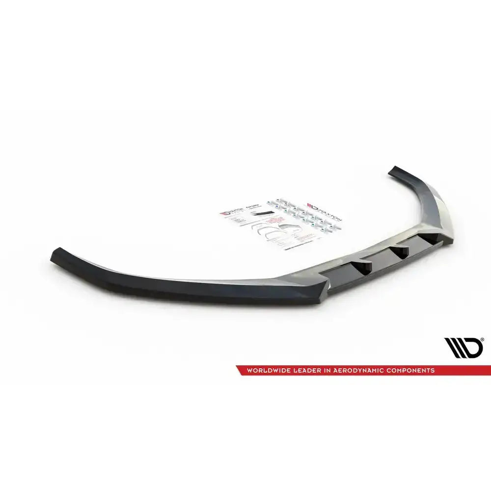 Front splitter til Audi A4 B9 V.1 sett fra skrå vinkel med monteringsutstyr og instruksjoner.