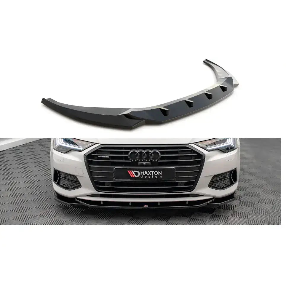 Frontleppe V.1 Audi A6 C8 i svart plast, vist montert på hvit bil med markerte aerodynamiske detaljer.