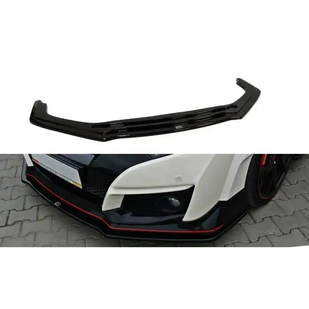 Frontleppe V.1 Honda Civic IX Type R i sort blank plast med røde detaljer, montert på bil.