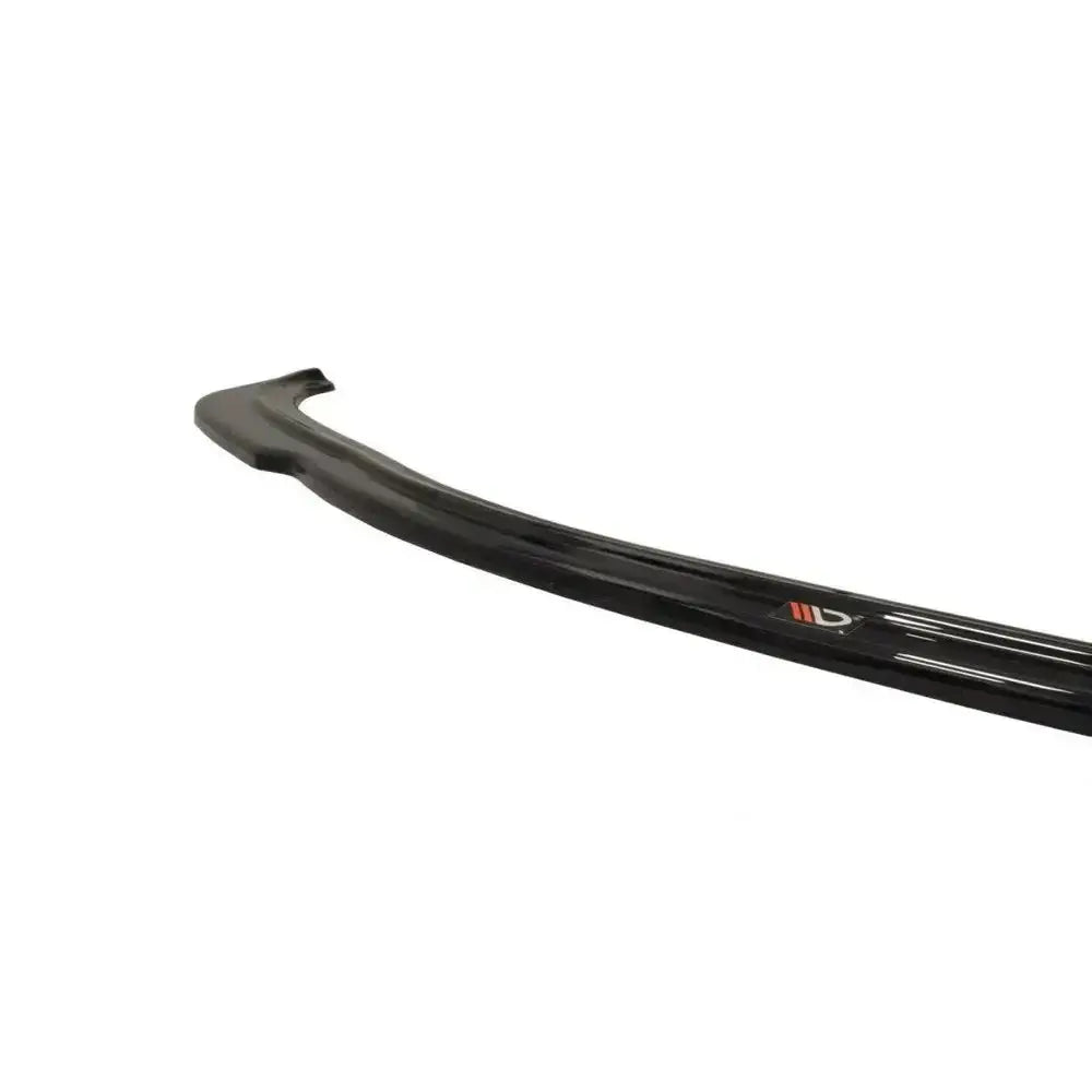 Frontsplitter til Lexus IS Mk2 V.1 i svart blank plast med logo, vist fra skrå sidevinkel.