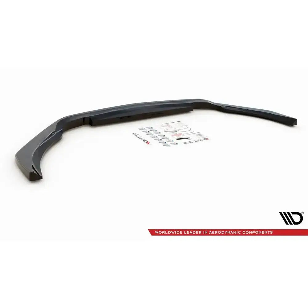 Frontspoiler til Mercedes-AMG A 45 S W177, svart plast med monteringsutstyr og klistremerker, sett ovenfra.