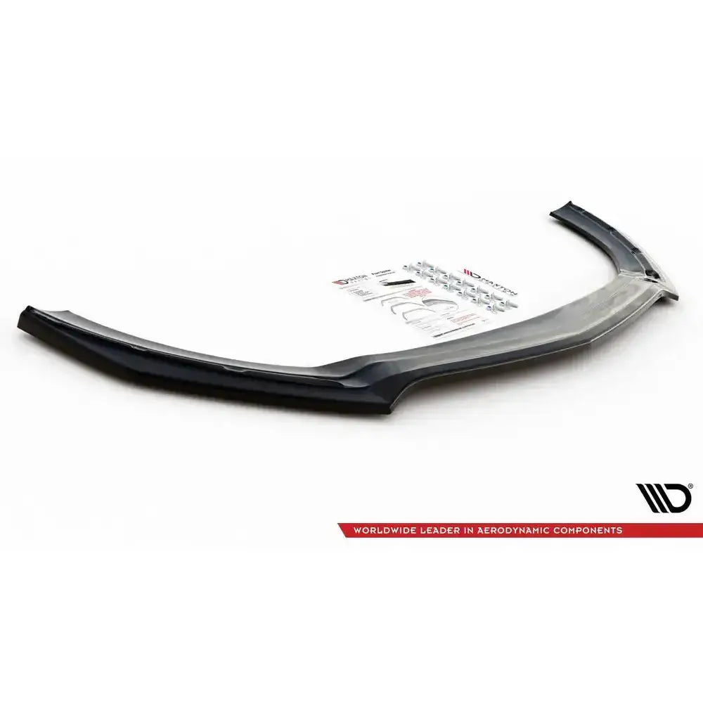 Front splitter Mercedes-Amg CLA 35 V.1 med monteringsutstyr og instruksjoner på hvit bakgrunn.