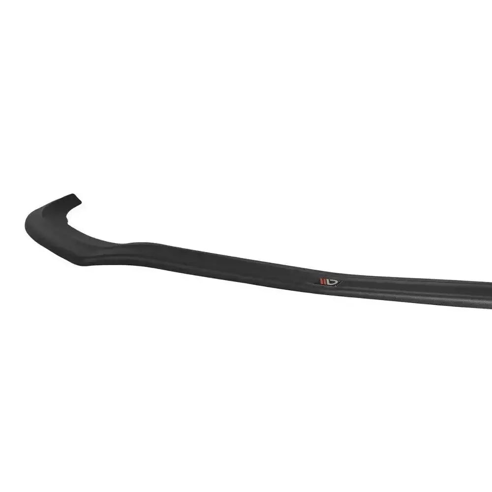 Front splitter til Mercedes C-Class C205 63Amg Coupe, sort buet plastdel vist fra skrå vinkel.