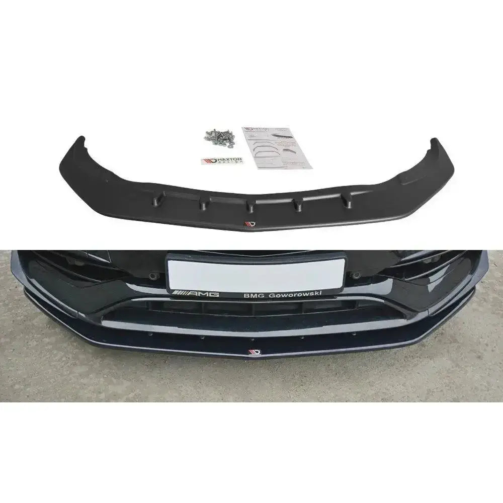 Frontleppe V.1 Mercedes Cla A45 Amg C117 Facelift sett forfra med monteringsskruer og instruksjoner.