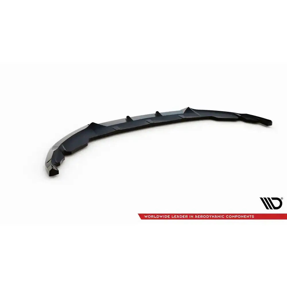 Front splitter til Mini Cooper Clubman JCW F54 Facelift, svart plast med markante vinkler mot hvit bakgrunn.
