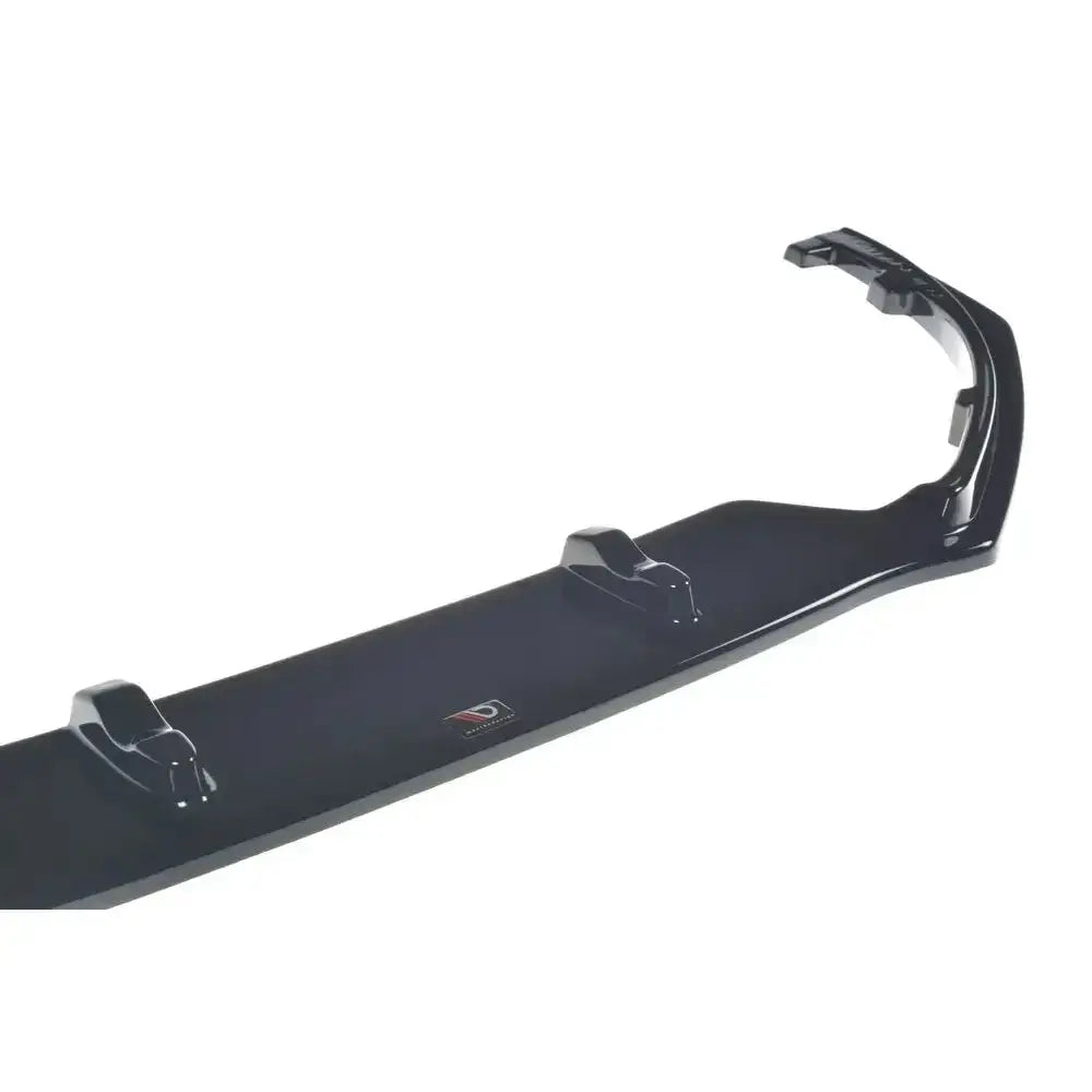 Frontspoiler til Renault Megane IV Rs i sort, glanset finish med synlige monteringspunkter og logo.