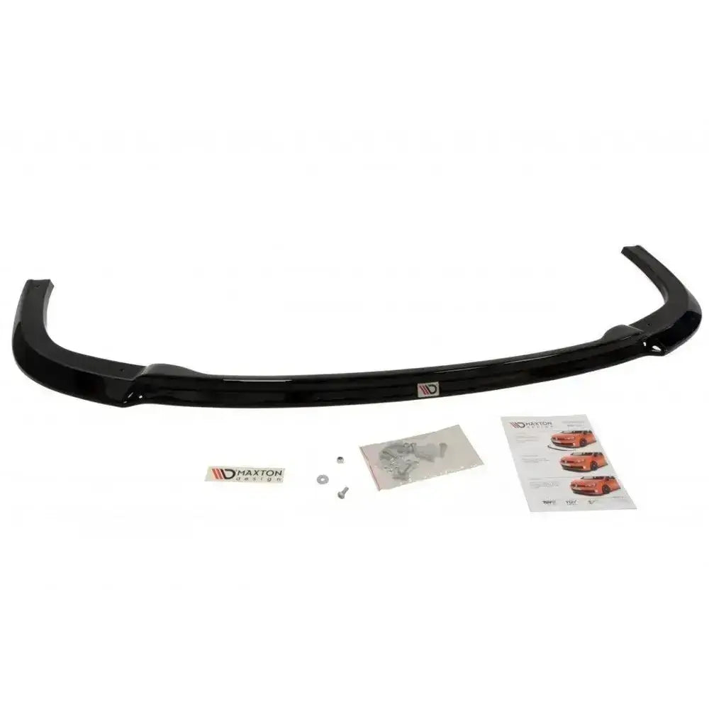 Front lip til Subaru Impreza WRX STI V.1, sort plast med monteringsutstyr og instruksjoner på hvit bakgrunn.