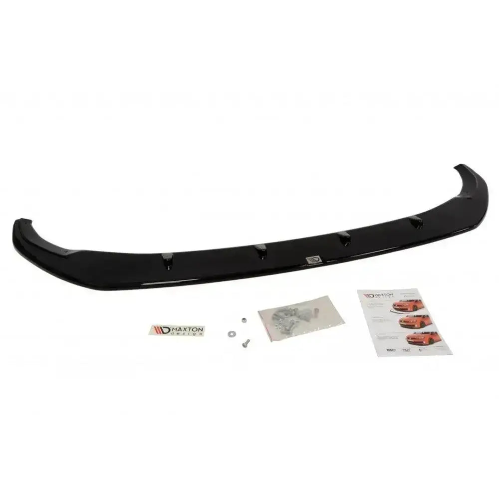 Front splitter Volkswagen T6 V.1 sett ovenfra med monteringsutstyr, klistremerke og instruksjoner.
