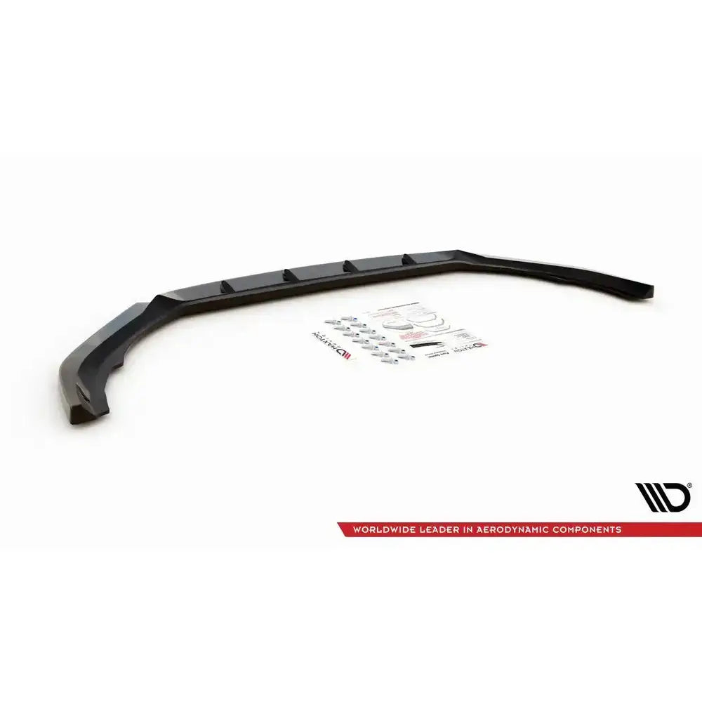 Front splitter til Volvo V90 Mk2 16-, svart med monteringsutstyr og instruksjoner på hvit bakgrunn.