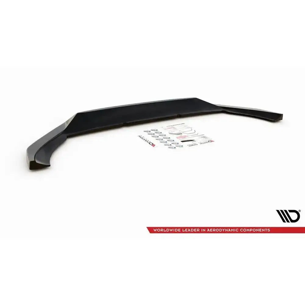 Frontspoiler til Volvo XC60 Mk2 R-Design sett skrått ovenfra med monteringsutstyr på hvit bakgrunn.