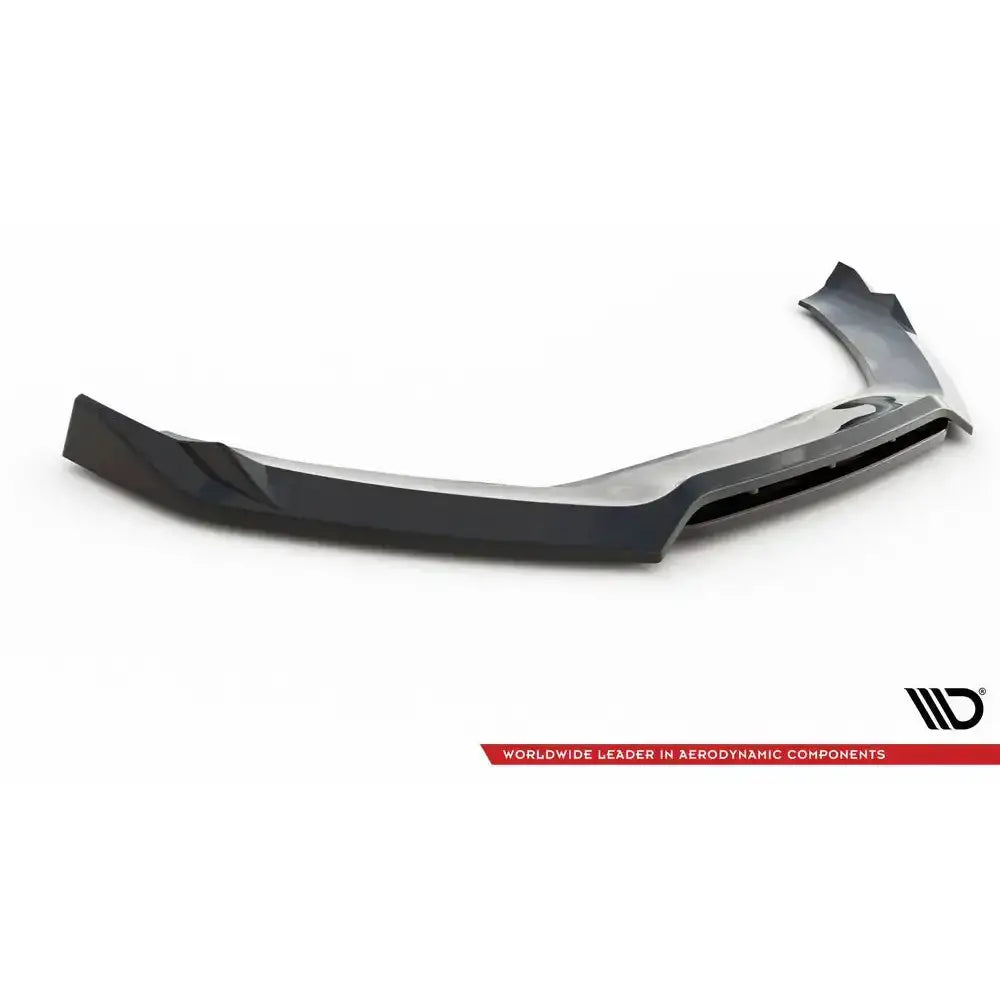 Frontleppe Audi A5 Coupe 8T Facelift V.2 i sort, blank plast med markerte kanter sett skrått ovenfra.