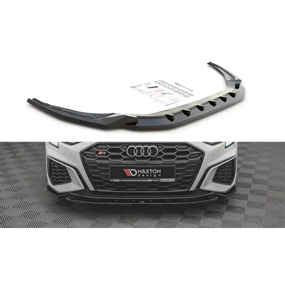 Frontleppe V.2 til Audi S3 A3 S-Line 8Y, svart plast med luftkanaler, vist separat og montert.