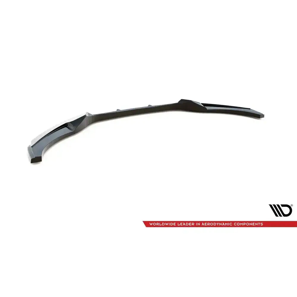 Frontleppe til BMW 2 Serie M-Pack F22 V.2, sort plast med markante vinkler, skrå vinkel mot hvit bakgrunn.