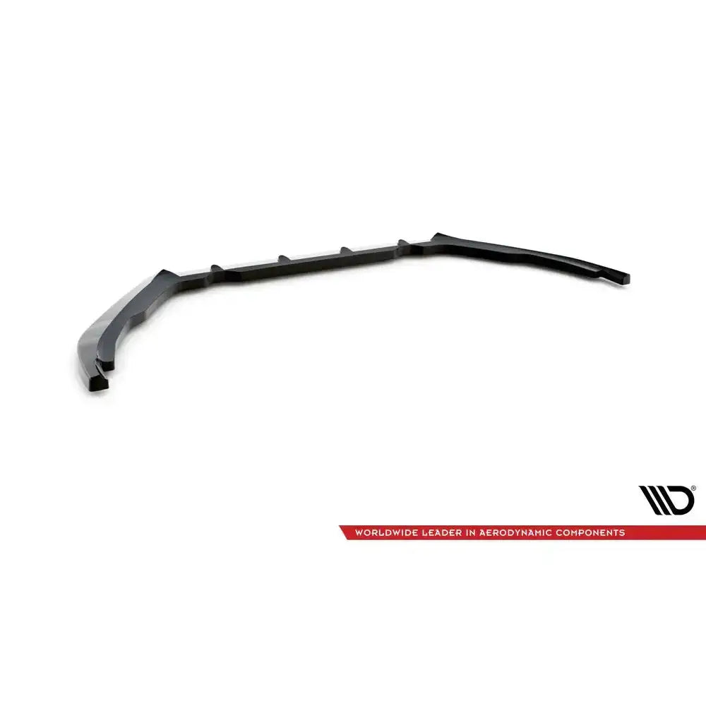 Frontleppe til Peugeot 208 GTi Mk1 V.2 i sort plast, skrå vinkel, markerte vinkler, hvit bakgrunn.