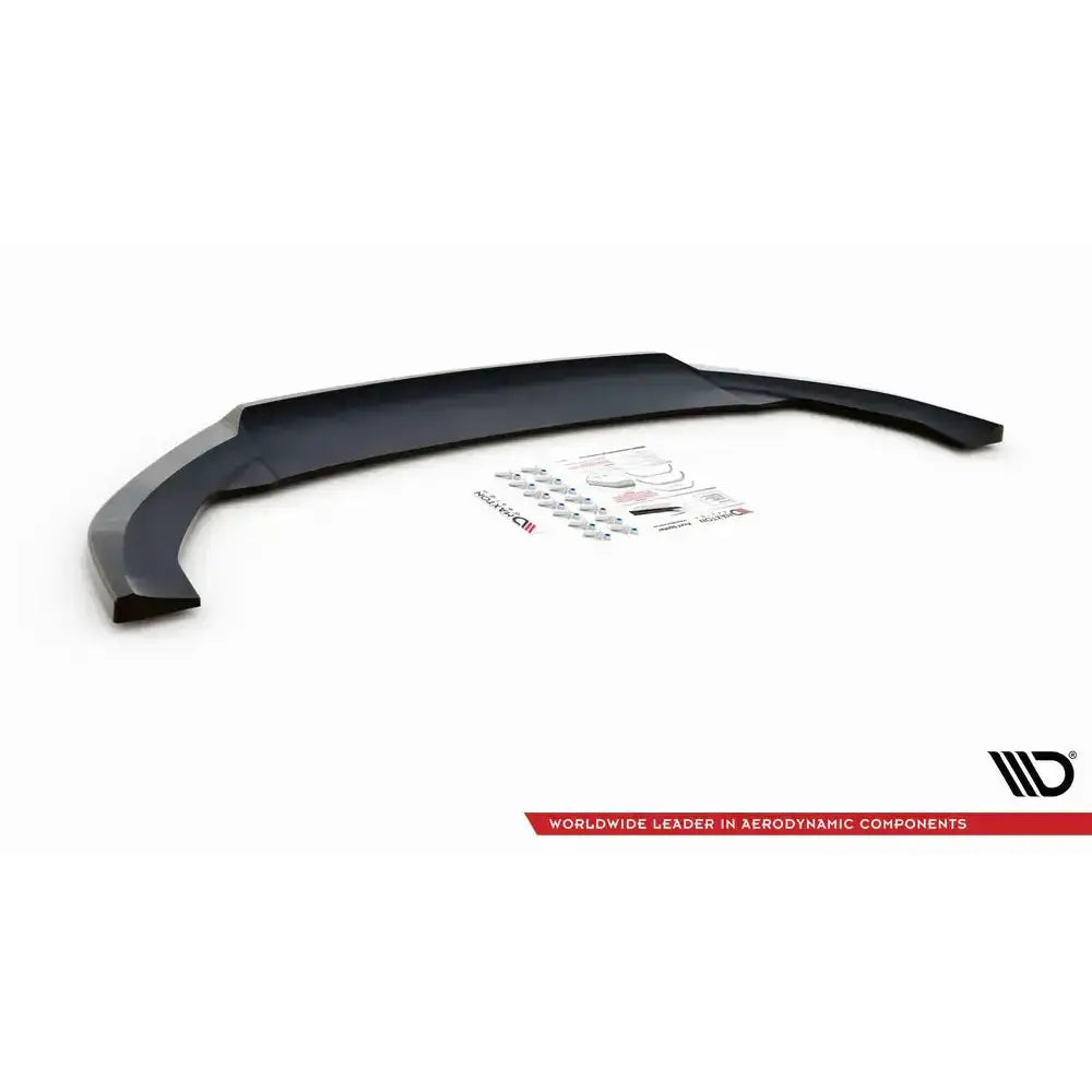 Front splitter til Seat Cupra Leon V.2, sort plastdel med festedeler og instruksjoner på hvit bakgrunn.
