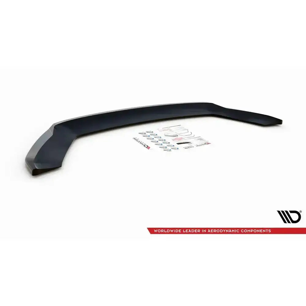 Front splitter til Seat Leon FR Cupra Mk3, sort plast med monteringsutstyr og instruksjoner på hvit bakgrunn.