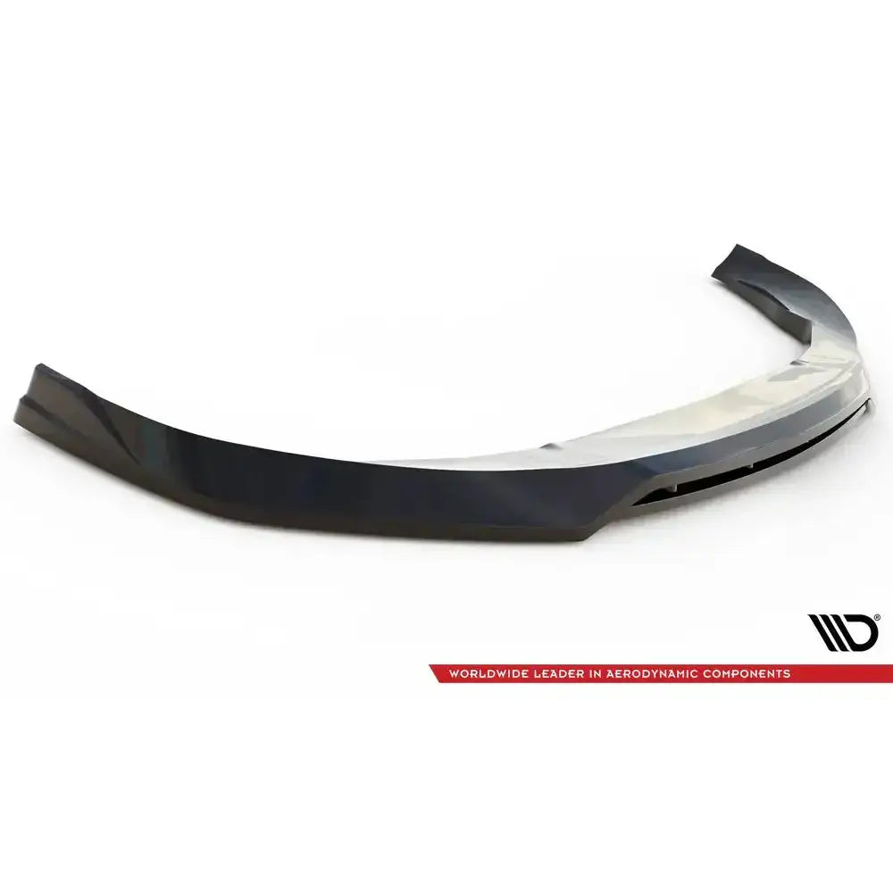 Front splitter til Audi e-Tron GT V.3, sort og buet med glanset overflate, sett skrått fra siden.