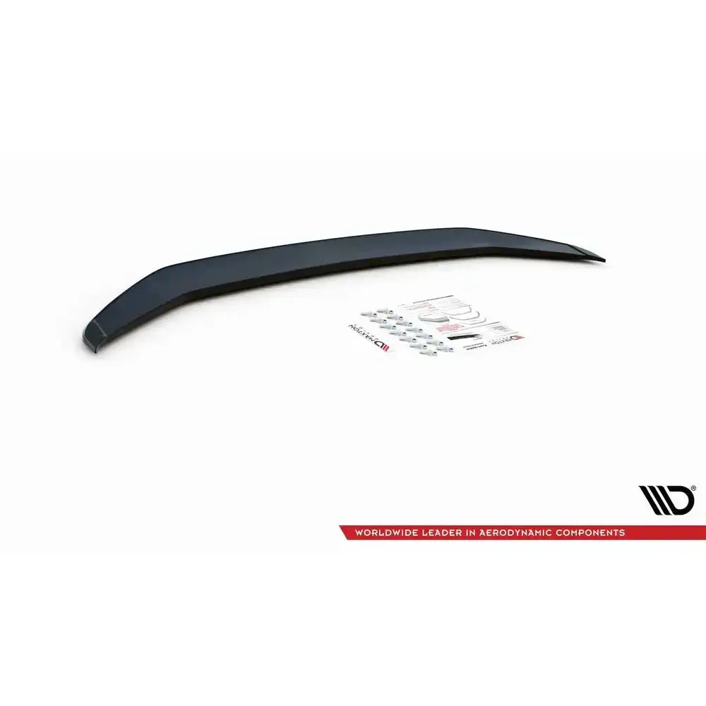 Frontspoiler til Audi RS6 C8 V.3, sort plast med monteringsutstyr og instruksjoner på hvit bakgrunn.